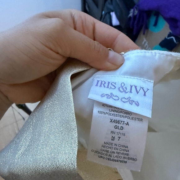 Iris & Ivy Gold Floral Bubble Hem Formal Dress - Picture 3 of 5